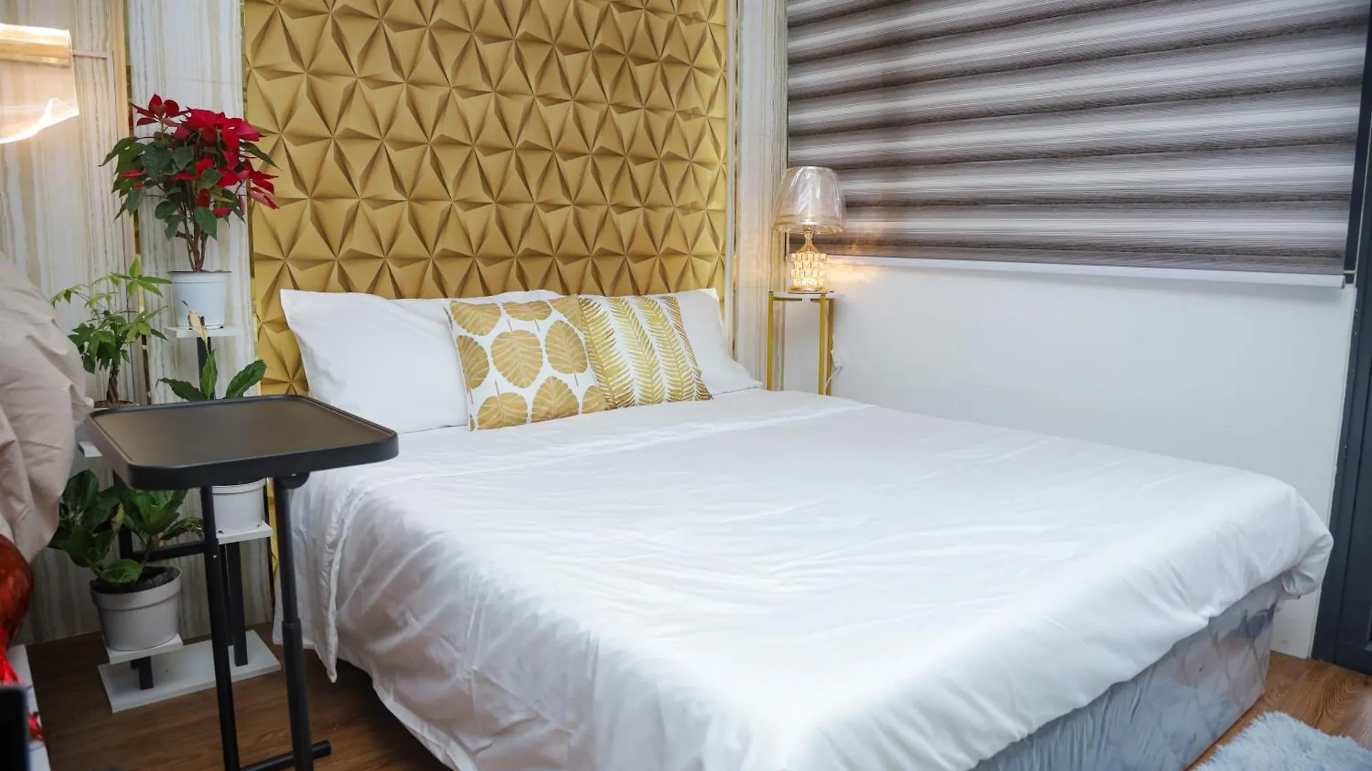 Shore2 Luxurious & Homely Suite Near Moa Manila 0*, Pasay